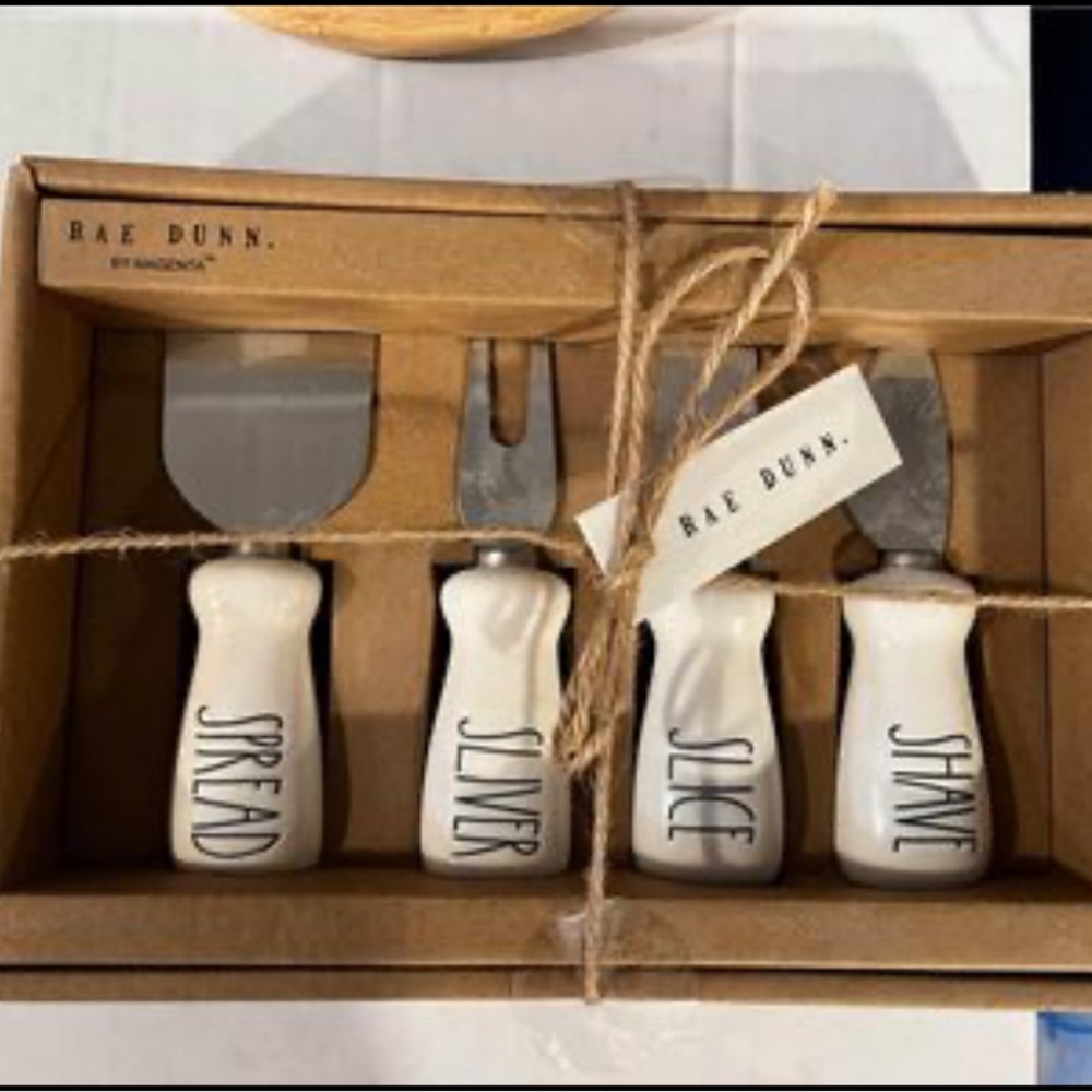 Spread utensils
